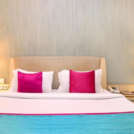 Hotel Rajshree & Spa Chandīgarh Esterno foto