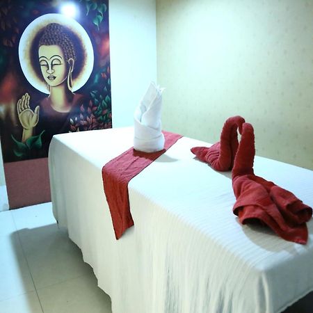 Hotel Rajshree & Spa Chandīgarh Esterno foto