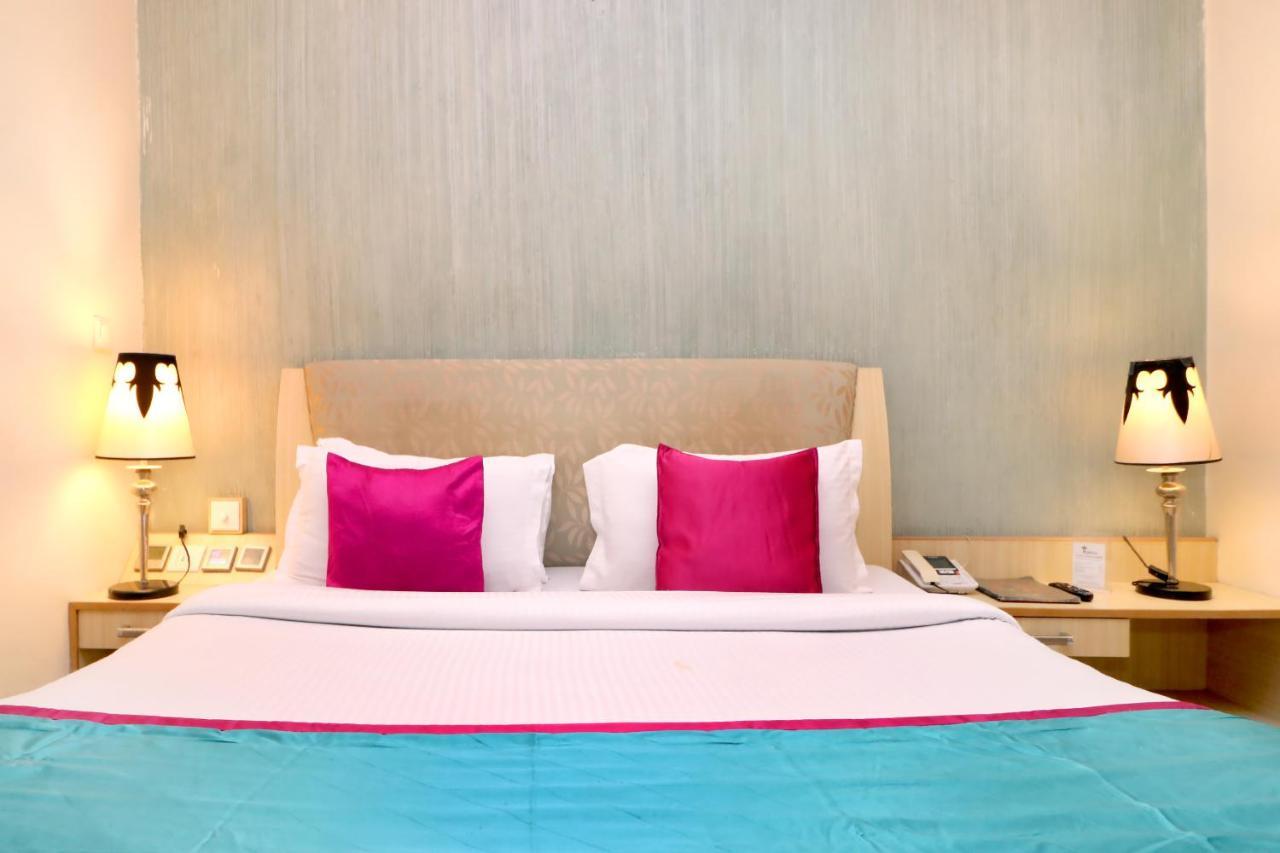 Hotel Rajshree & Spa Chandīgarh Esterno foto