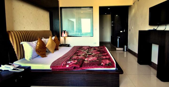 Hotel Rajshree & Spa Chandīgarh Esterno foto