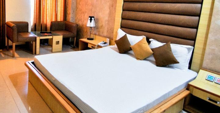 Hotel Rajshree & Spa Chandīgarh Esterno foto