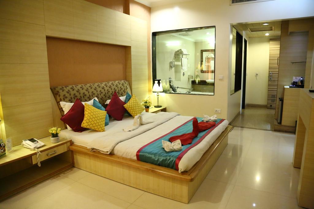 Hotel Rajshree & Spa Chandīgarh Esterno foto